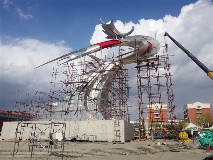 公主岭世纪广场 高20米